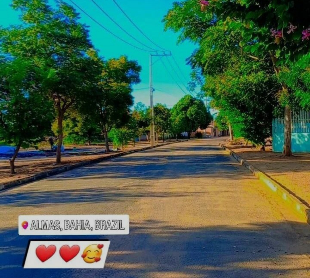 Rua próxima ao posto de saúde.