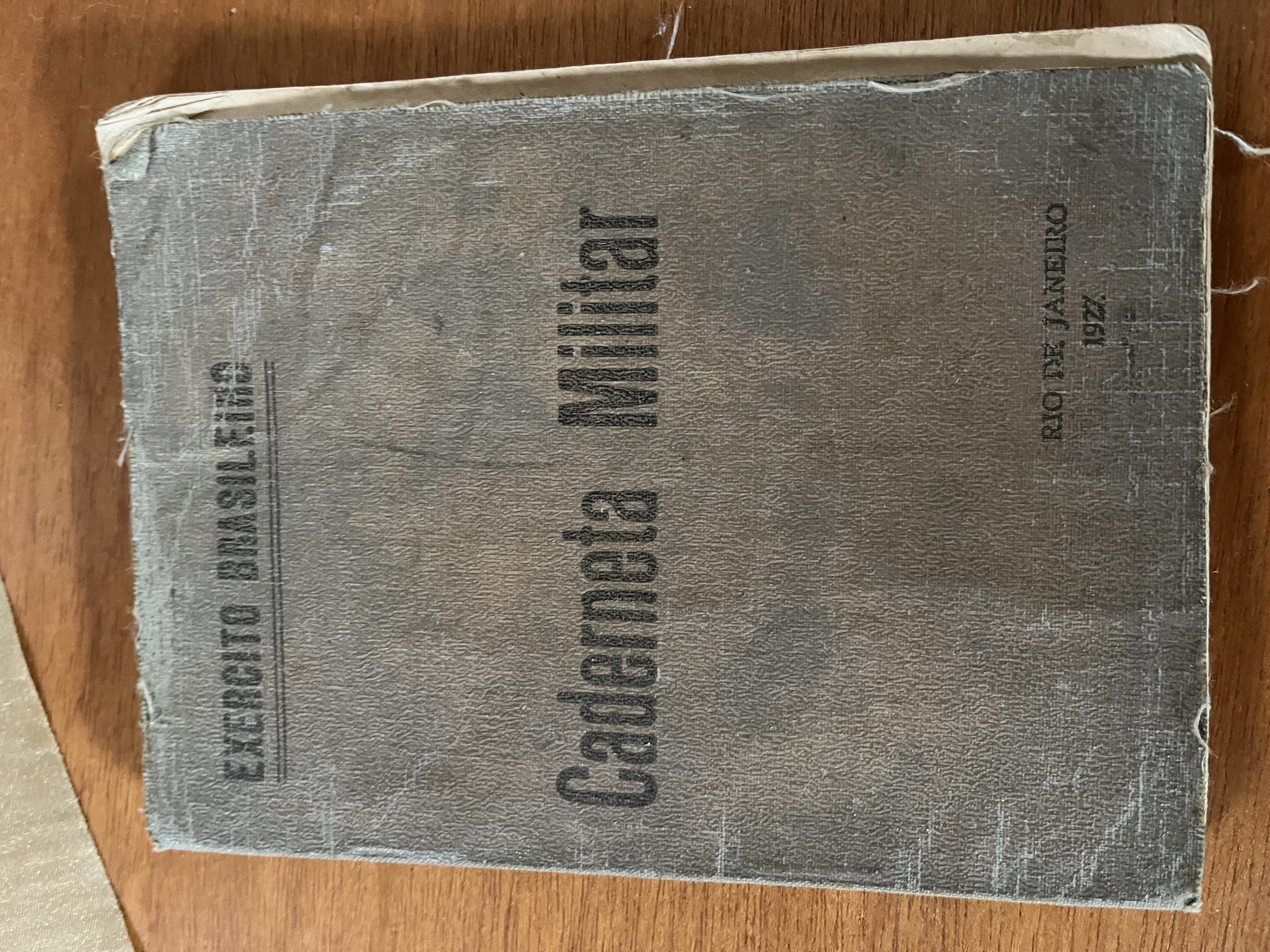 Caderneta Militar do Tiro de Guerra - Serviço obrigatório prestado ao Exército Brasileiro.