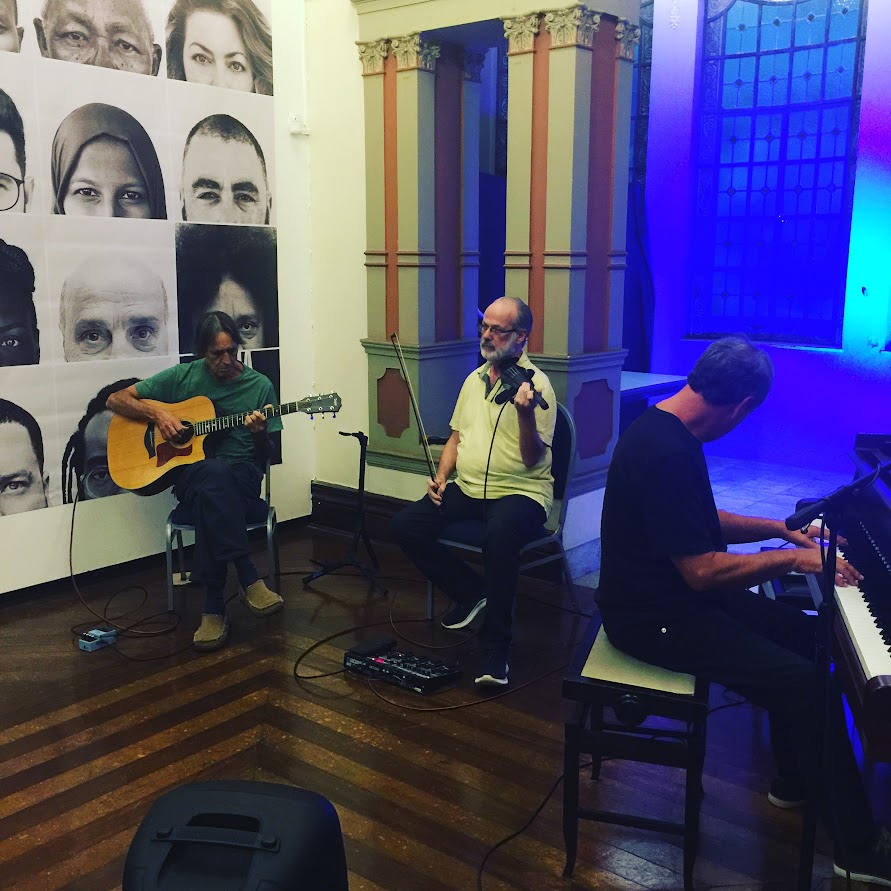 Show na Pinacoteca Benedito Calixto em Santos