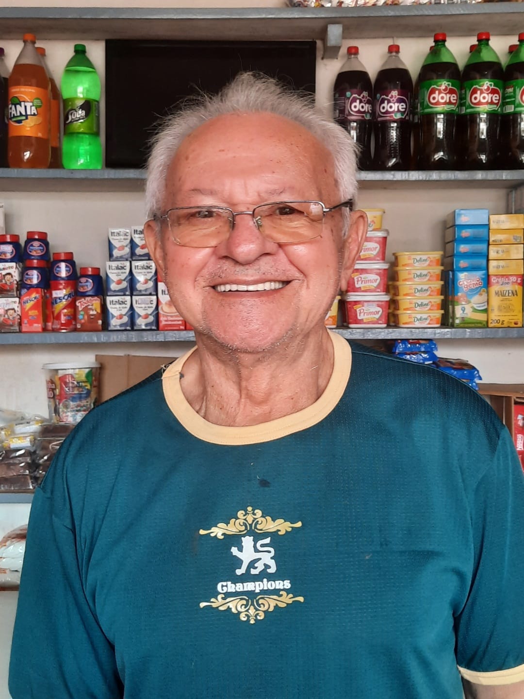 Foto na mercearia dele