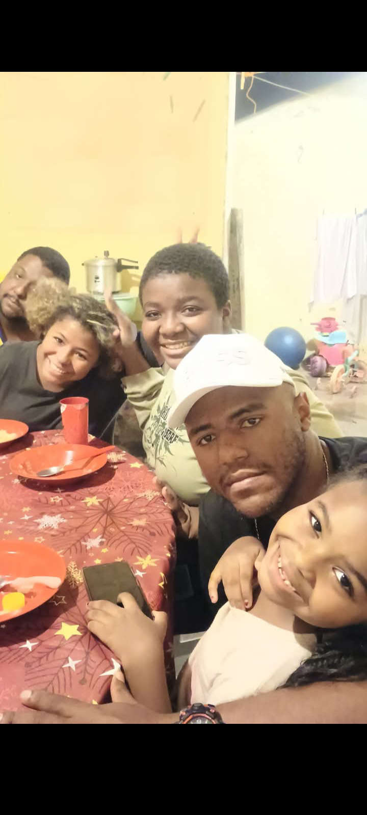Vítima de um Destino de Uma Família Abençoada por Deus 