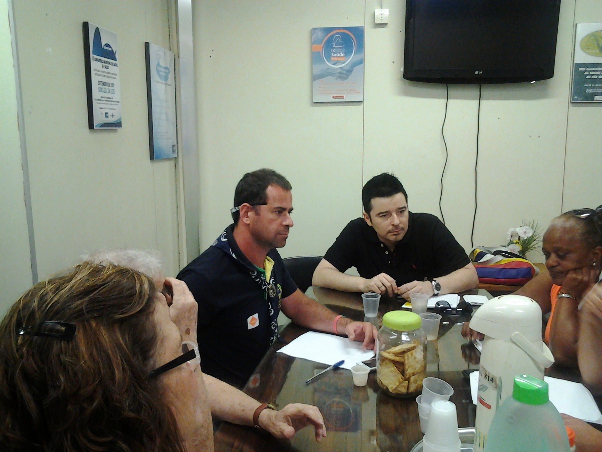 Me tornei junto a Federação de Bandeirantes do Brasil e o Fórum de ONG/ AIDS DO RJ, um forte militante, sendo membro das comissões municipais e estadual do Rio de janeiro que era formada por secretários de saúde dos governos e membros de ONGs/AIDS.