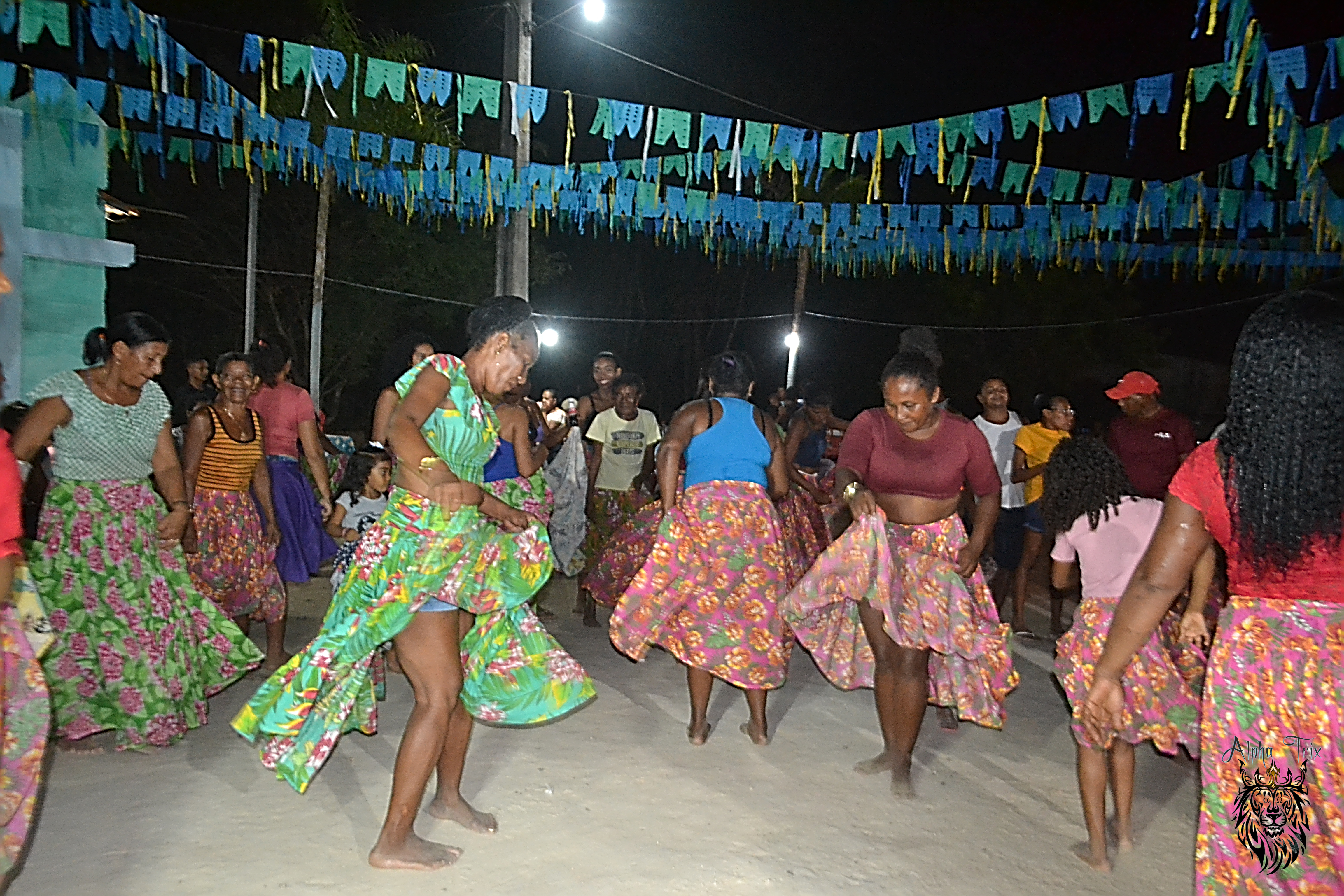 Fotografia do momento de festejo tradicional da comunidade Quilombola Estopa em Itapecuru Mirim-MA.