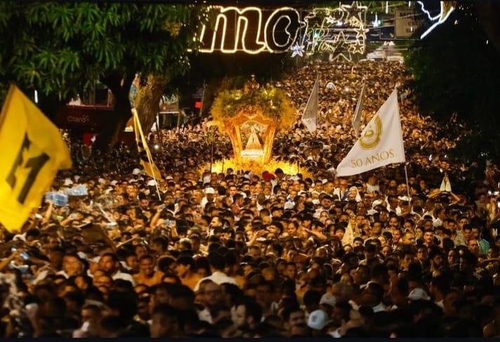 Uma bela uma da berlinda em um momento da procissão...