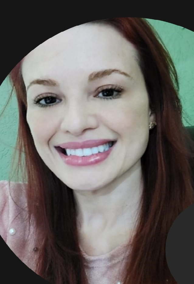 CIBELE ALVES LOPES - Uma breve sobre a jornada de uma multilinguista única no mundo todo