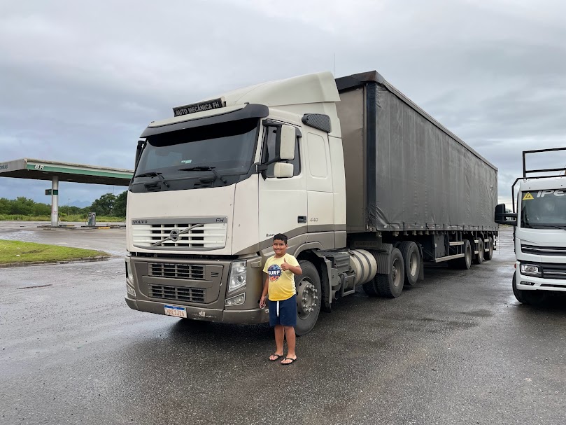 apaixonado por  caminhão