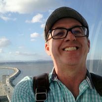 Do ativismo social à gestão pública: narrativa de um militante sobre  governo e sociedade civil na r