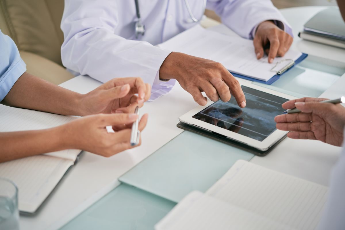 Estudo internacional reconhece o modelo carioca de saúde na gestão de Hans Dohmann 