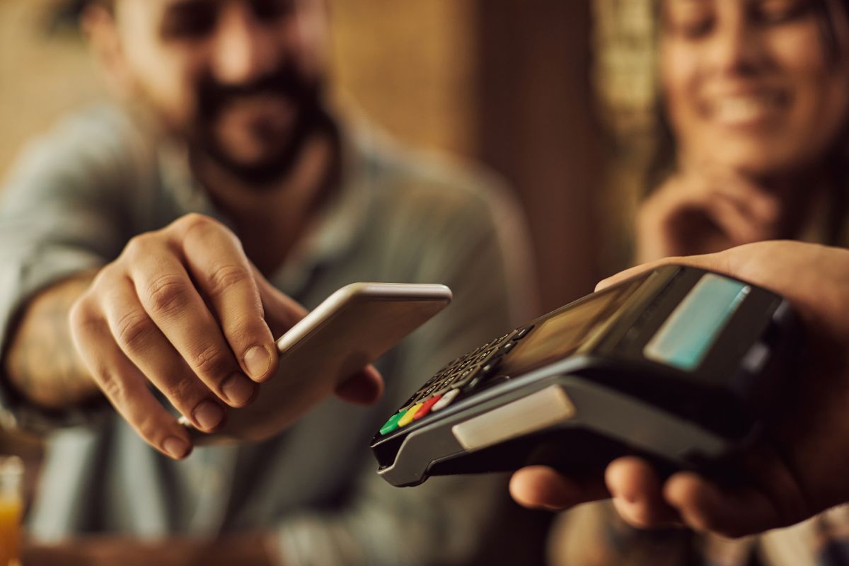 Paulo César Lemes analisa como os meios de pagamento evoluem para atender os novos consumidores 