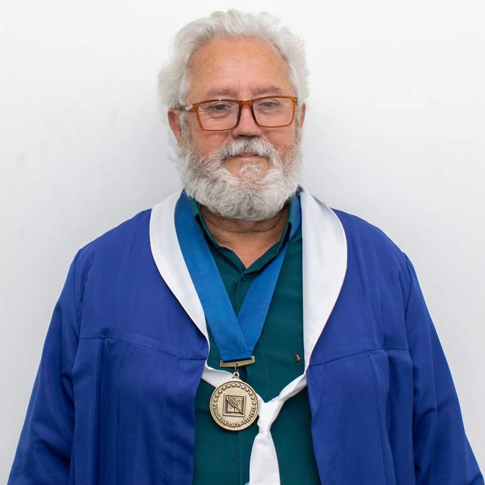 Currículo Literário, Poeta Mauro Leal