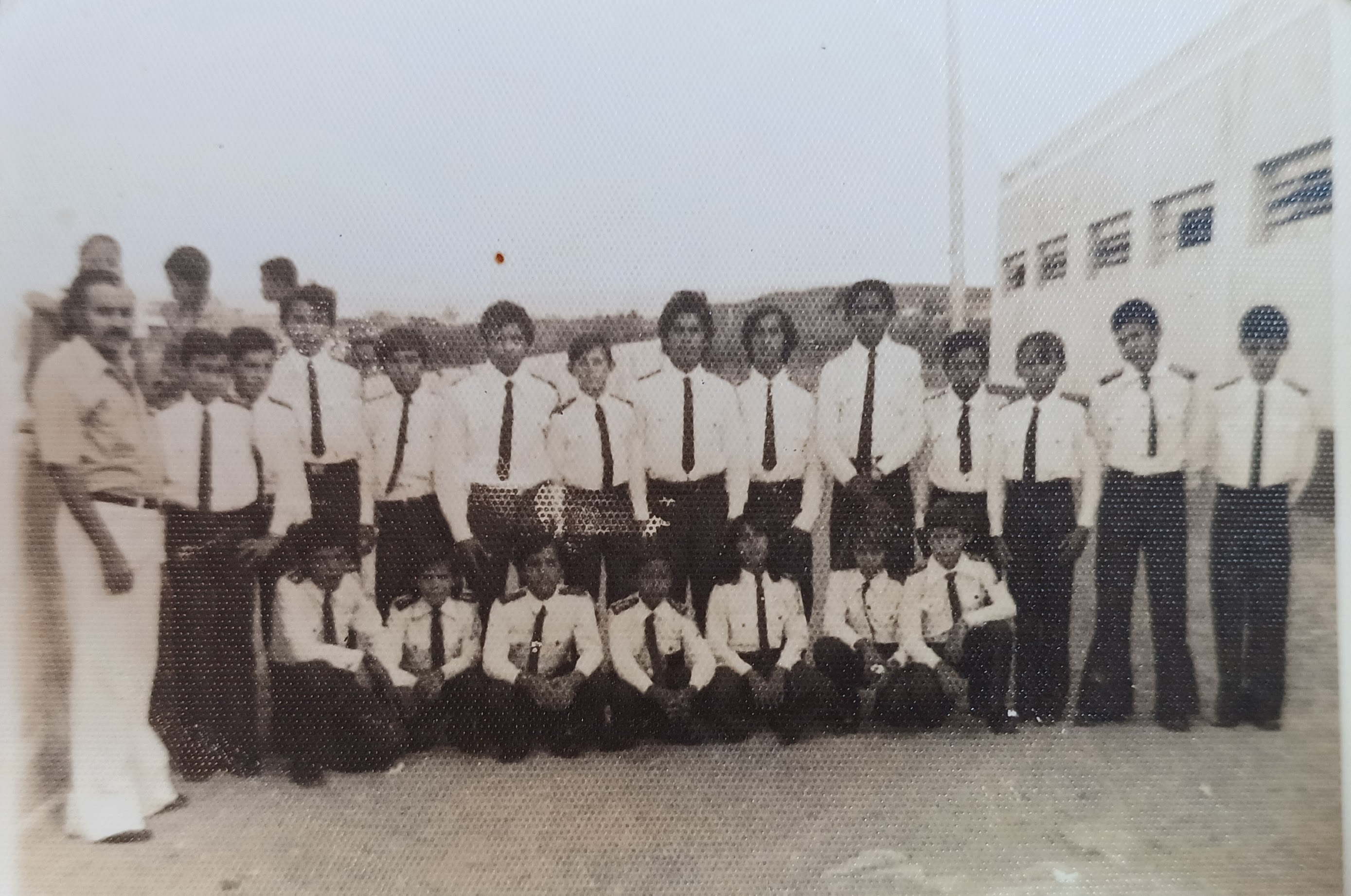 O Pilotão Especial do Ginásio Municipal de Petrolândia abria o desfile de Sete de Setembro. 