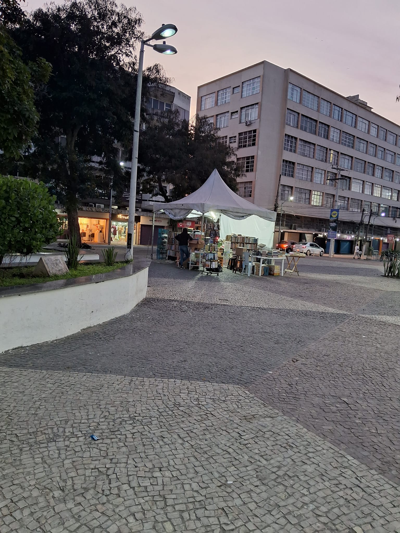 Cebinho na praça Porto Rocha, Cabo Frio