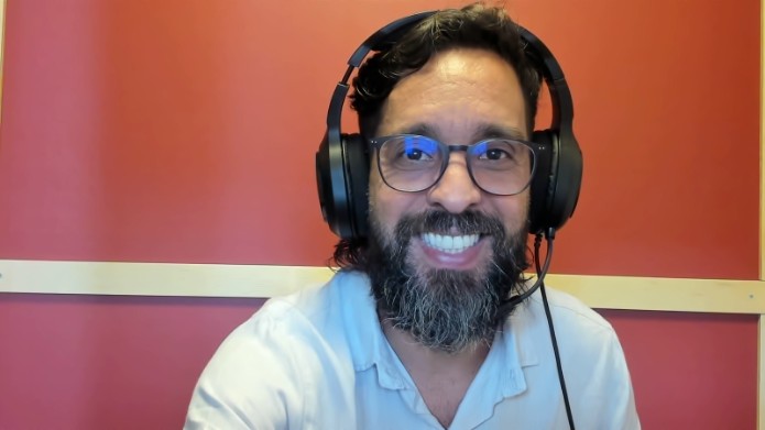 escutar requer presença